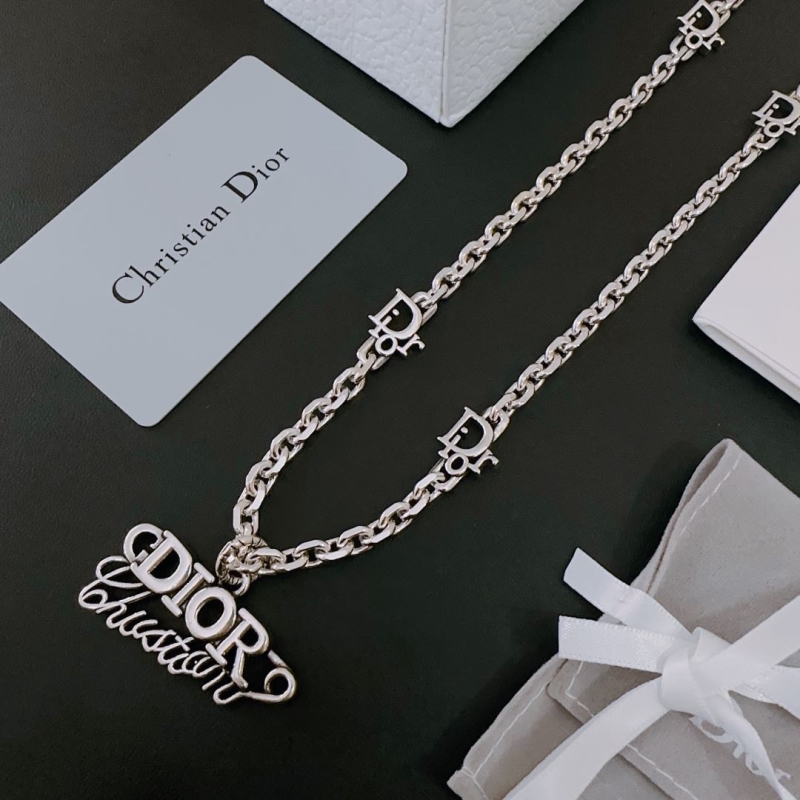 chr1st1an D10r necklaces